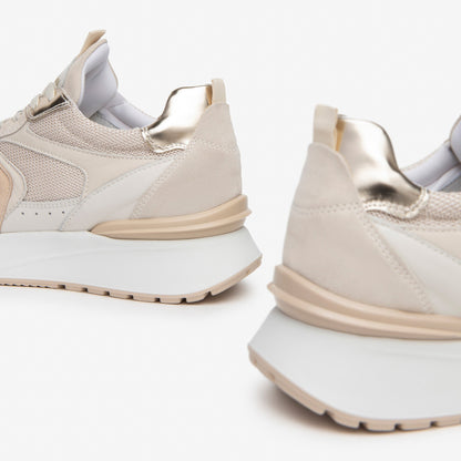 Constancia beige sneakers